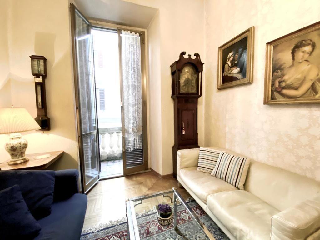 Traditional Style In The City Center Rome Luaran gambar